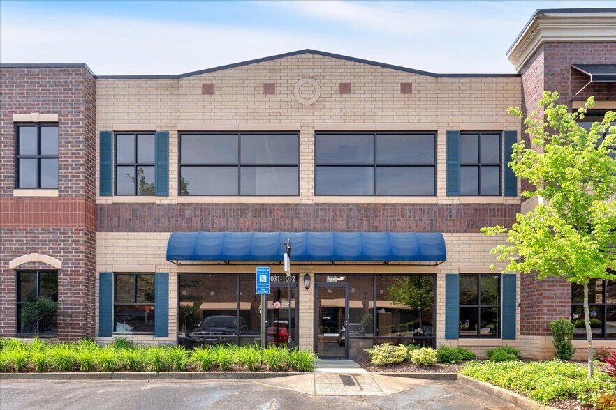 1880 W Oak Pky, Marietta, GA à louer - Photo de l’immeuble – Image 1 sur 25
