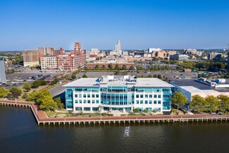 Plus de détails pour 2 Aquarium Dr, Camden, NJ - Bureau/Local commercial à louer