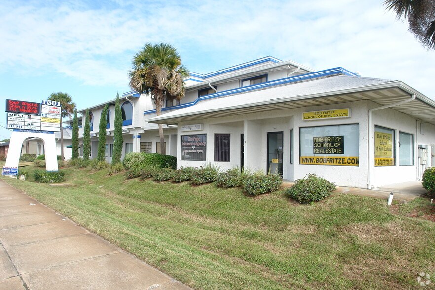 1501 Ridgewood Ave, Daytona Beach, FL à louer - Photo principale – Image 1 sur 32