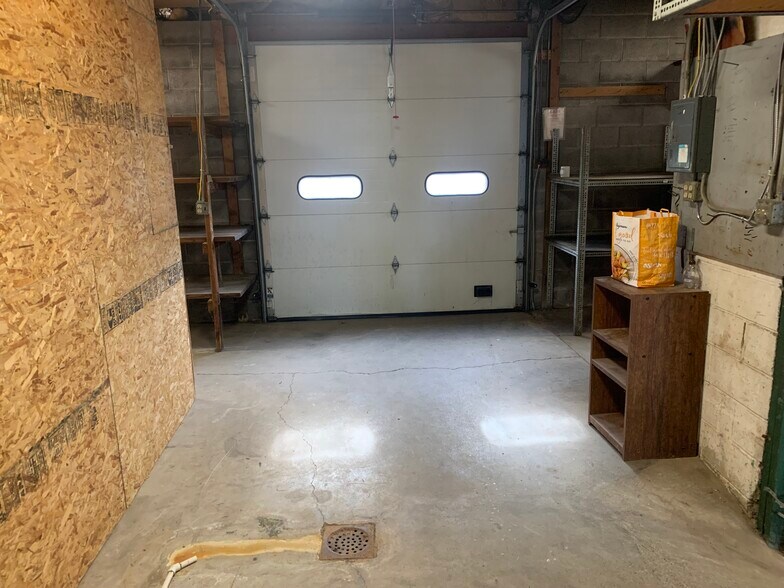 124 York St, Auburn, NY à louer - Photo de l’immeuble – Image 3 sur 9