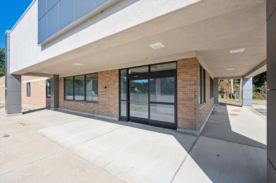 2715 Wilmington Rd, New Castle, PA à vendre - Photo de l’immeuble – Image 2 sur 12