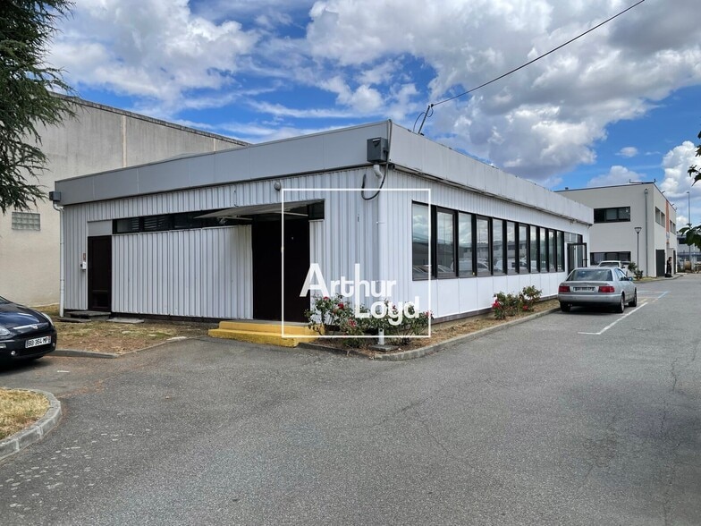 12 Avenue Clément Ader, Colomiers à louer - Photo de l’immeuble – Image 2 sur 12