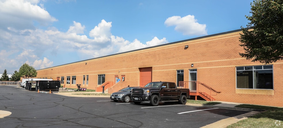 44675 Cape Ct, Ashburn, VA à louer - Photo de l’immeuble – Image 2 sur 10