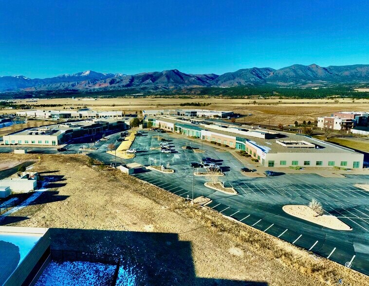 9945 Federal Dr, Colorado Springs, CO à louer - Photo de l’immeuble – Image 1 sur 36