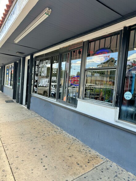 1950 NW 17th Ave, Miami, FL à vendre - Photo de l’immeuble – Image 3 sur 14