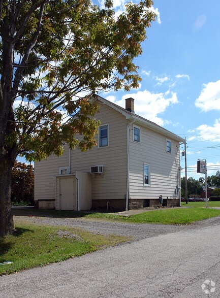 152 Churchill Hubbard Rd, Youngstown, OH à louer - Photo de l’immeuble – Image 2 sur 3