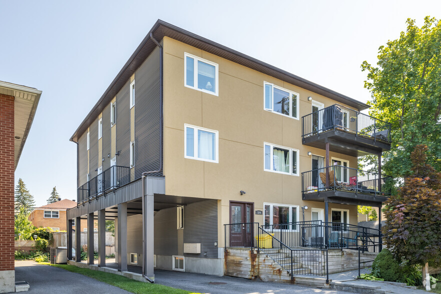 324 Currell Av, Ottawa, ON à vendre - Photo de l’immeuble – Image 2 sur 5