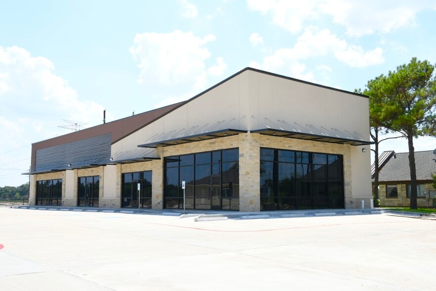 21681 Kingsland Blvd, Katy, TX à louer - Photo de l’immeuble – Image 2 sur 5