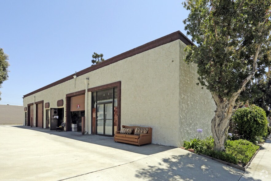 1412 Tower Sq, Ventura, CA à louer - Photo principale – Image 2 sur 6