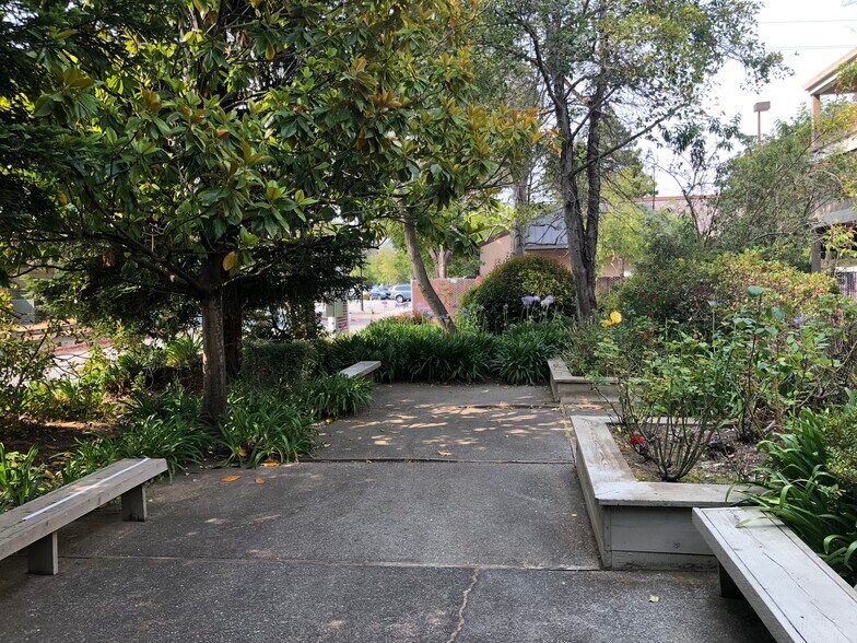 147 Lomita Dr, Mill Valley, CA à louer - Photo de l’immeuble – Image 3 sur 10