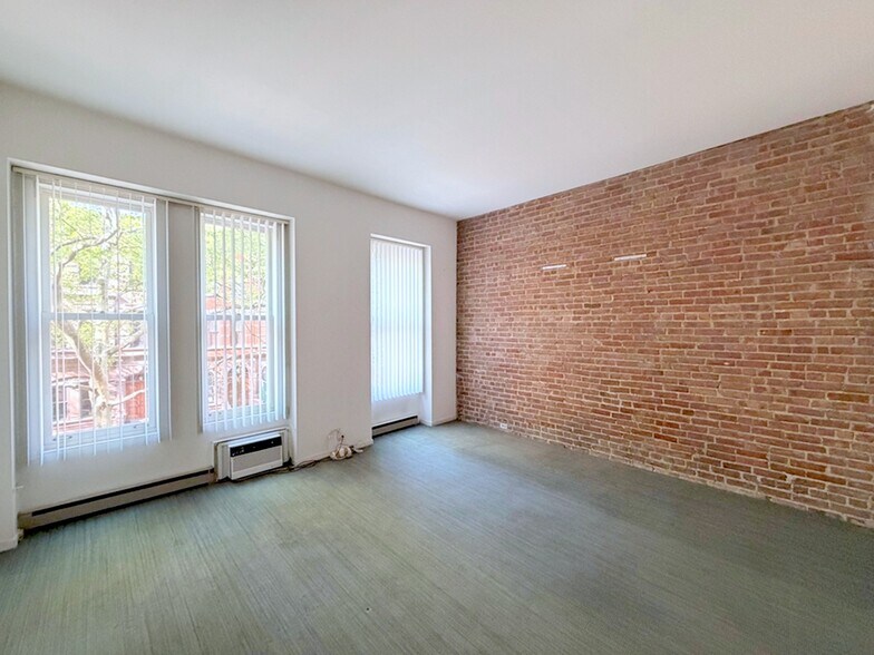 161 W 88th St, New York, NY à louer - Photo de l’immeuble – Image 3 sur 5