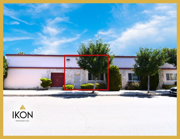 9052 Independence Ave, Canoga Park, CA à louer - Photo de l’immeuble – Image 1 sur 11