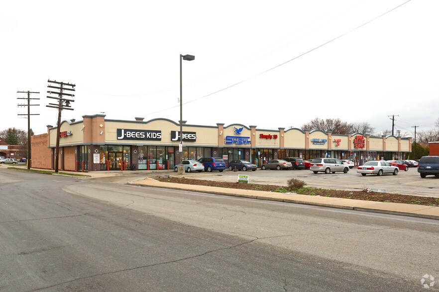 14111-14489 7 Mile Rd, Detroit, MI à louer - Photo principale – Image 1 sur 3