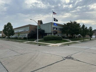 Plus de détails pour 6753 W Rogers St, West Allis, WI - Local commercial à louer