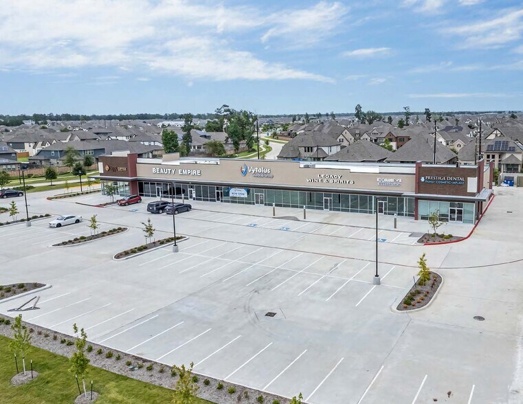 SEC Woodland Hills Dr & Balmoral Bay Dr, Humble, TX à vendre - Photo principale – Image 1 sur 5