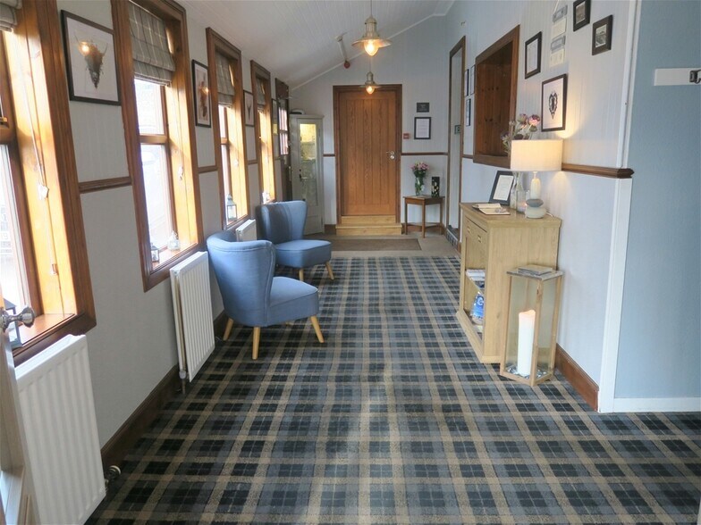 Ben Loyal Hotel and Self-Catering Complex, Tongue à vendre - Photo de l’immeuble – Image 3 sur 54