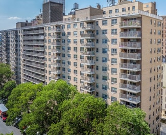 Plus de détails pour 50 W 97th St, New York, NY - Bureau/Médical à louer