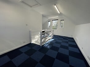 9 High St, Burnham à louer Photo intérieure– Image 2 sur 3