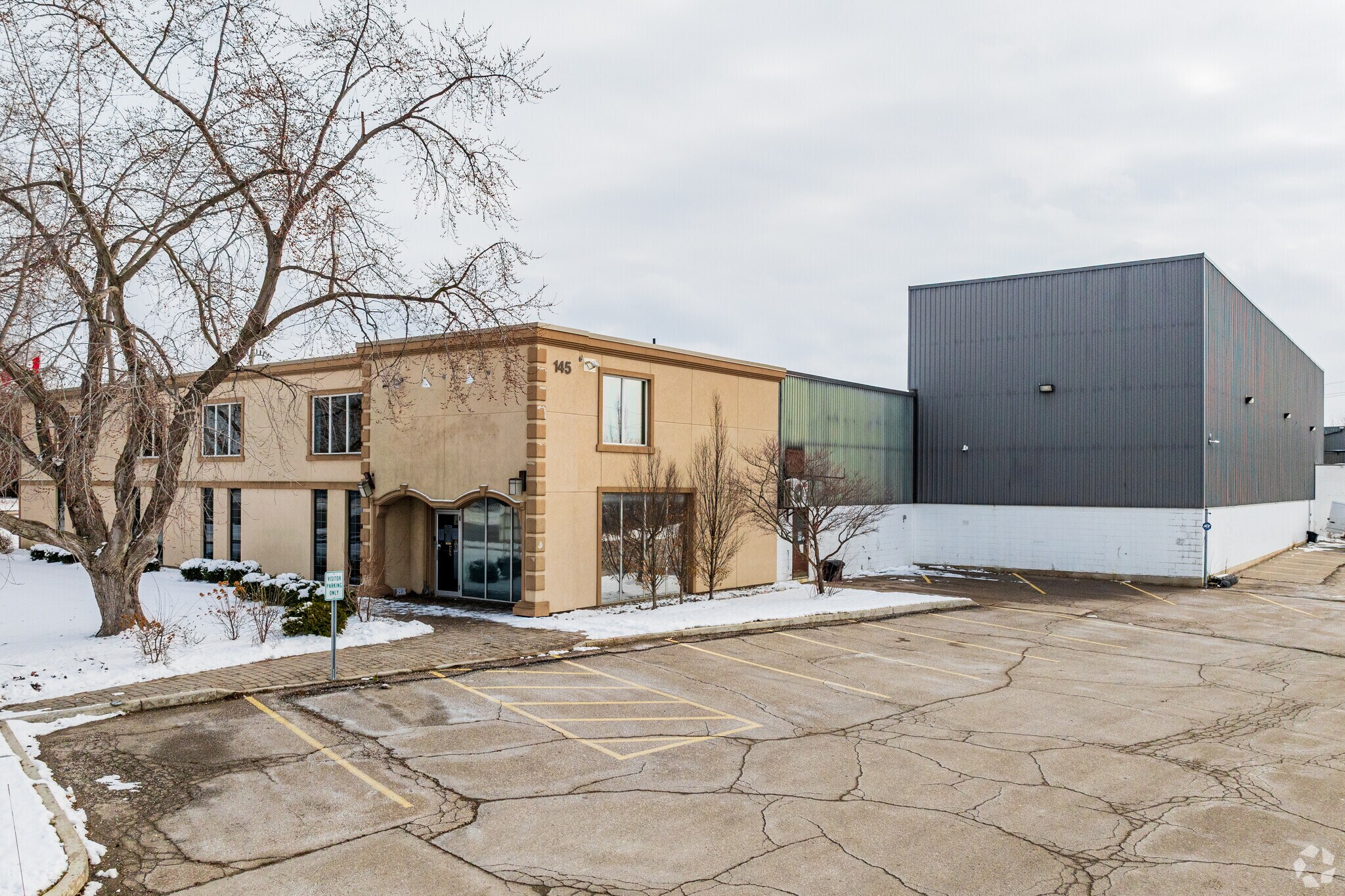 145 Sheldon Dr, Cambridge, ON à louer Photo principale– Image 1 sur 4