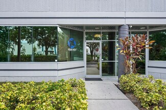 Plus de détails pour 7901 Kingspointe Pky, Orlando, FL - Local d'activités à louer