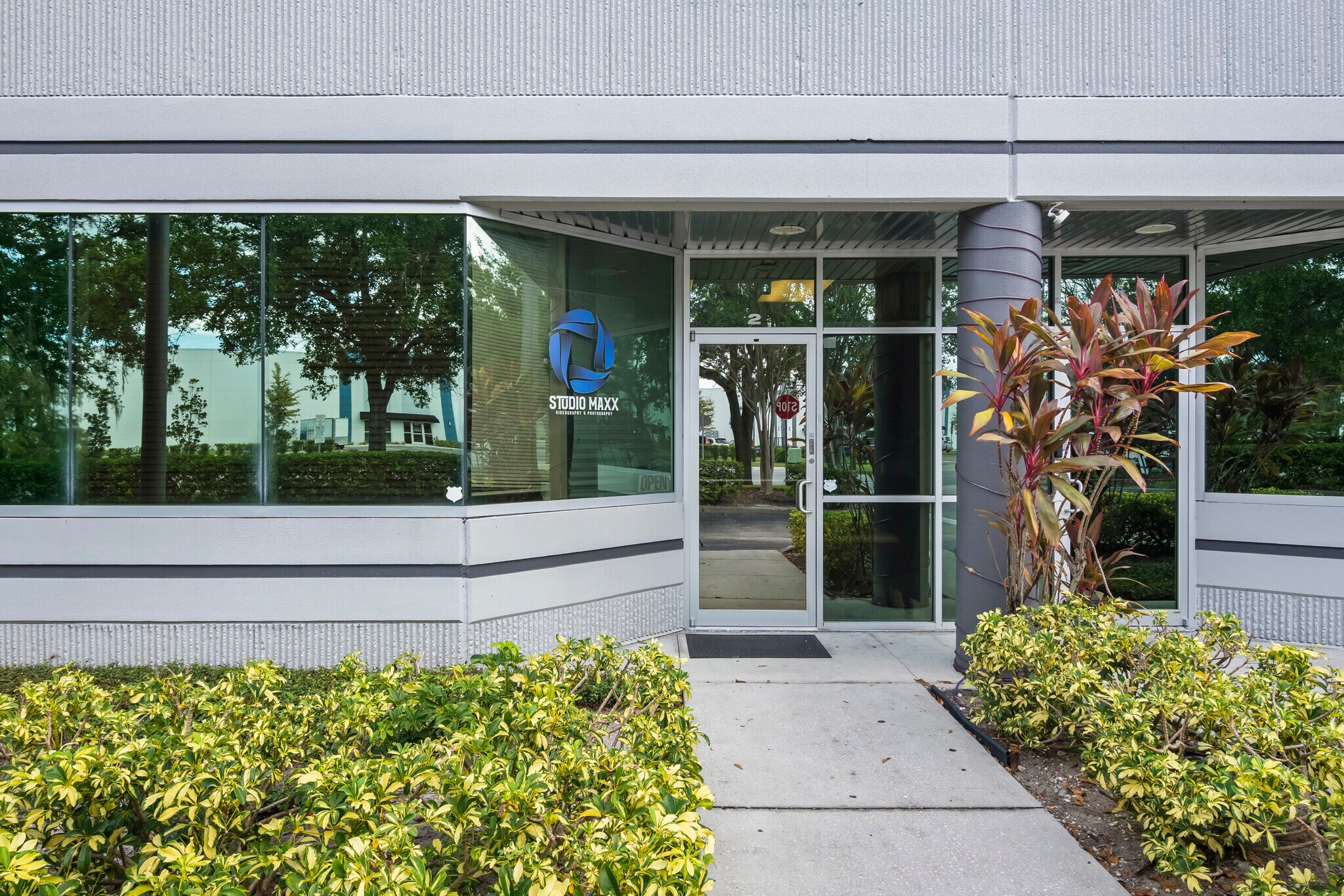 7901 Kingspointe Pky, Orlando, FL à louer Photo de l’immeuble– Image 1 sur 3