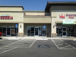 6525 N Buffalo Dr, Las Vegas, NV à louer Photo de l’immeuble– Image 2 sur 2