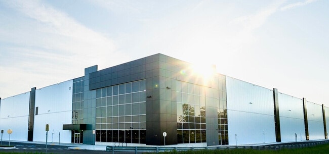 Plus de détails pour 22 Medicorum Pl, Hamilton, ON - Industriel/Logistique à louer