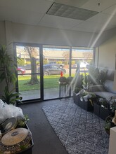 975 Transport Way, Petaluma, CA à louer Photo intérieure– Image 1 sur 4