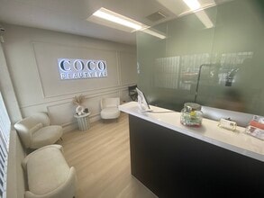 6890 W Flagler St, Miami, FL à louer Photo intérieure– Image 2 sur 11