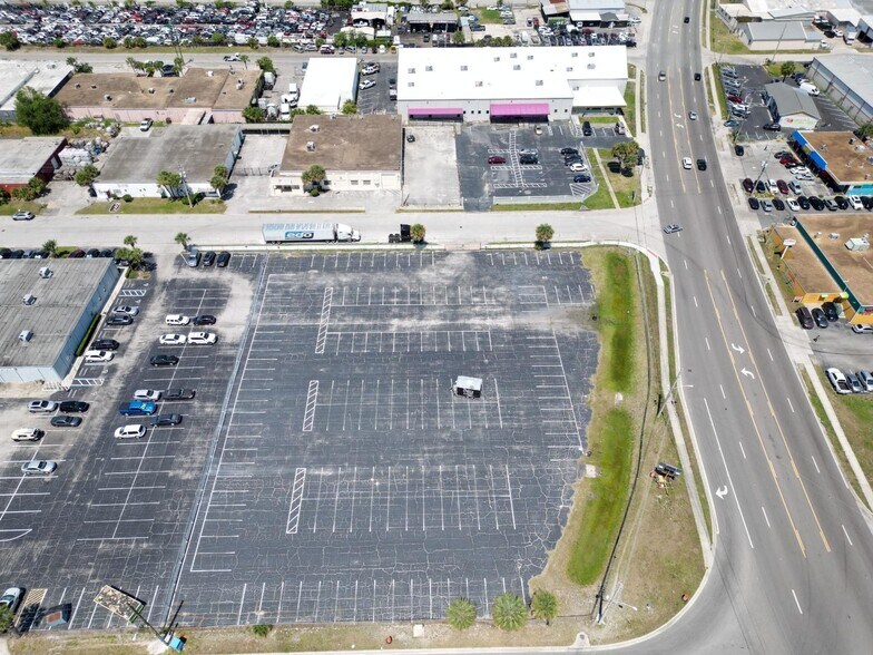 2140 W Washington St, Orlando, FL à louer - Photo de l’immeuble – Image 3 sur 14
