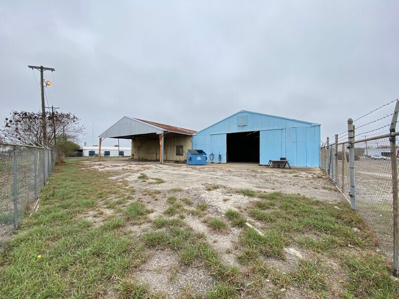 4501 Baldwin Blvd, Corpus Christi, TX à louer - Photo de l’immeuble – Image 3 sur 13