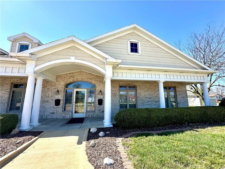 909-921 Lake Land Blvd, Mattoon, IL à vendre - Photo de l’immeuble – Image 3 sur 20