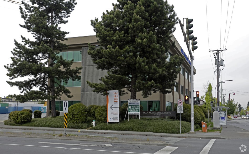 8035 120th St, Delta, BC à louer - Photo de l’immeuble – Image 3 sur 20