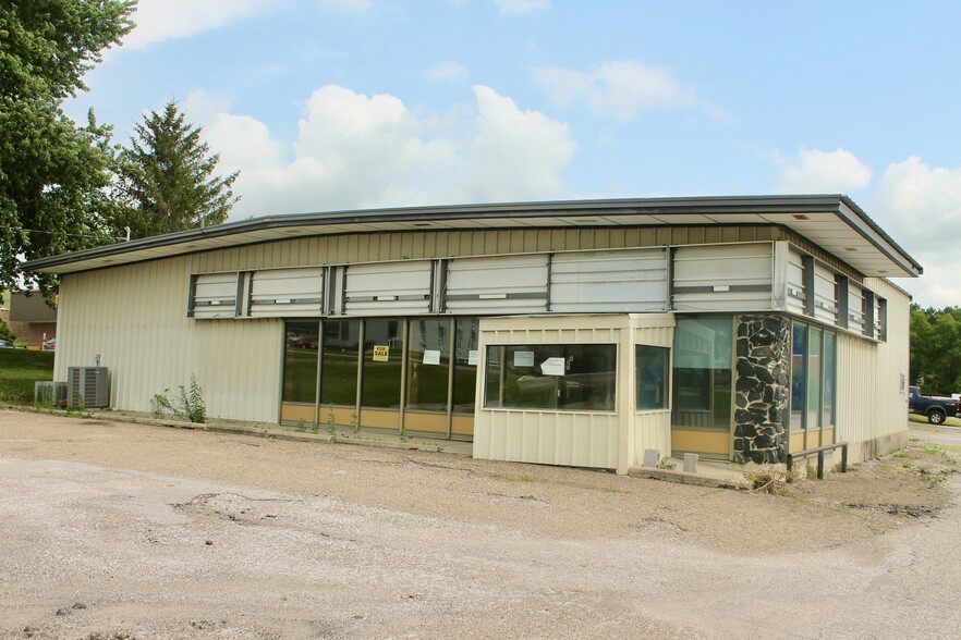 1709-1713 E 7th St, Atlantic, IA à vendre - Photo principale – Image 1 sur 37