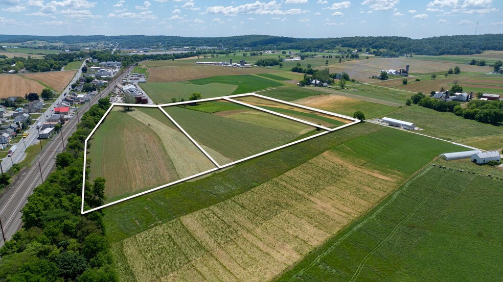 12 S Kinzer Rd, Kinzers, PA à vendre - Photo de l’immeuble – Image 3 sur 4