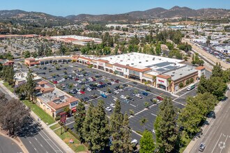 1348-1366 W Valley Pky, Escondido, CA - Vue aérienne  vue de carte - Image1