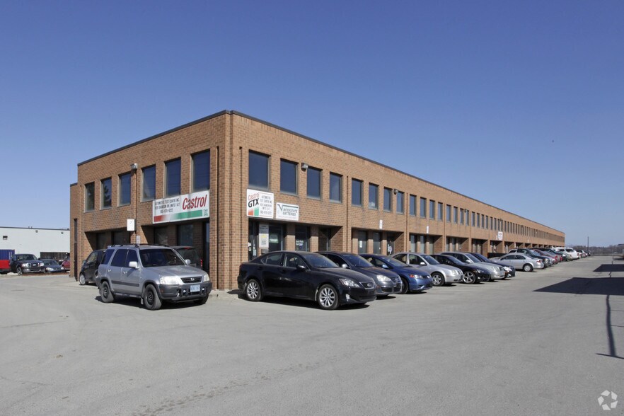 1820 Shawson Dr, Mississauga, ON à louer - Photo principale – Image 1 sur 6