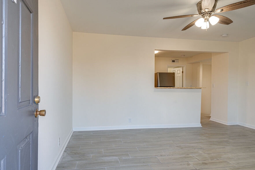 501 Cedarmont Dr, Antioch, TN à vendre - Photo de l’immeuble – Image 3 sur 61