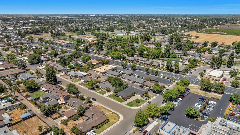 1215-1239 Rose Ave, Selma, CA à louer - Photo de l’immeuble – Image 3 sur 22