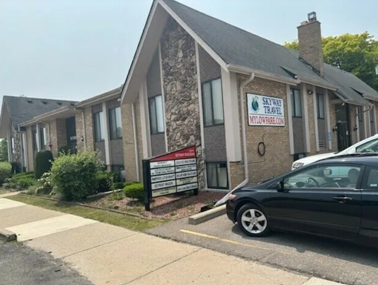 28551 Southfield Rd, Lathrup Village, MI à louer - Photo principale – Image 1 sur 5