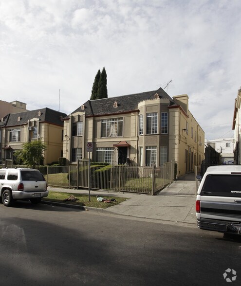 221-225 1/2 S Kenmore Ave, Los Angeles, CA à vendre - Photo de l’immeuble – Image 3 sur 6