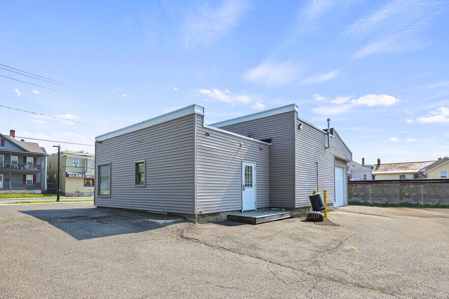 376 Tyler St, Pittsfield, MA à vendre - Photo de l’immeuble – Image 3 sur 20