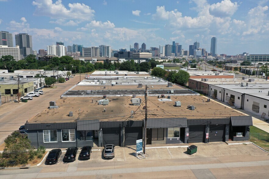 1220 Manufacturing St, Dallas, TX à louer - Photo de l’immeuble – Image 3 sur 3