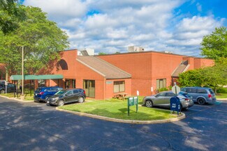 Plus de détails pour 625 Clark Ave, King Of Prussia, PA - Local d’activités à vendre