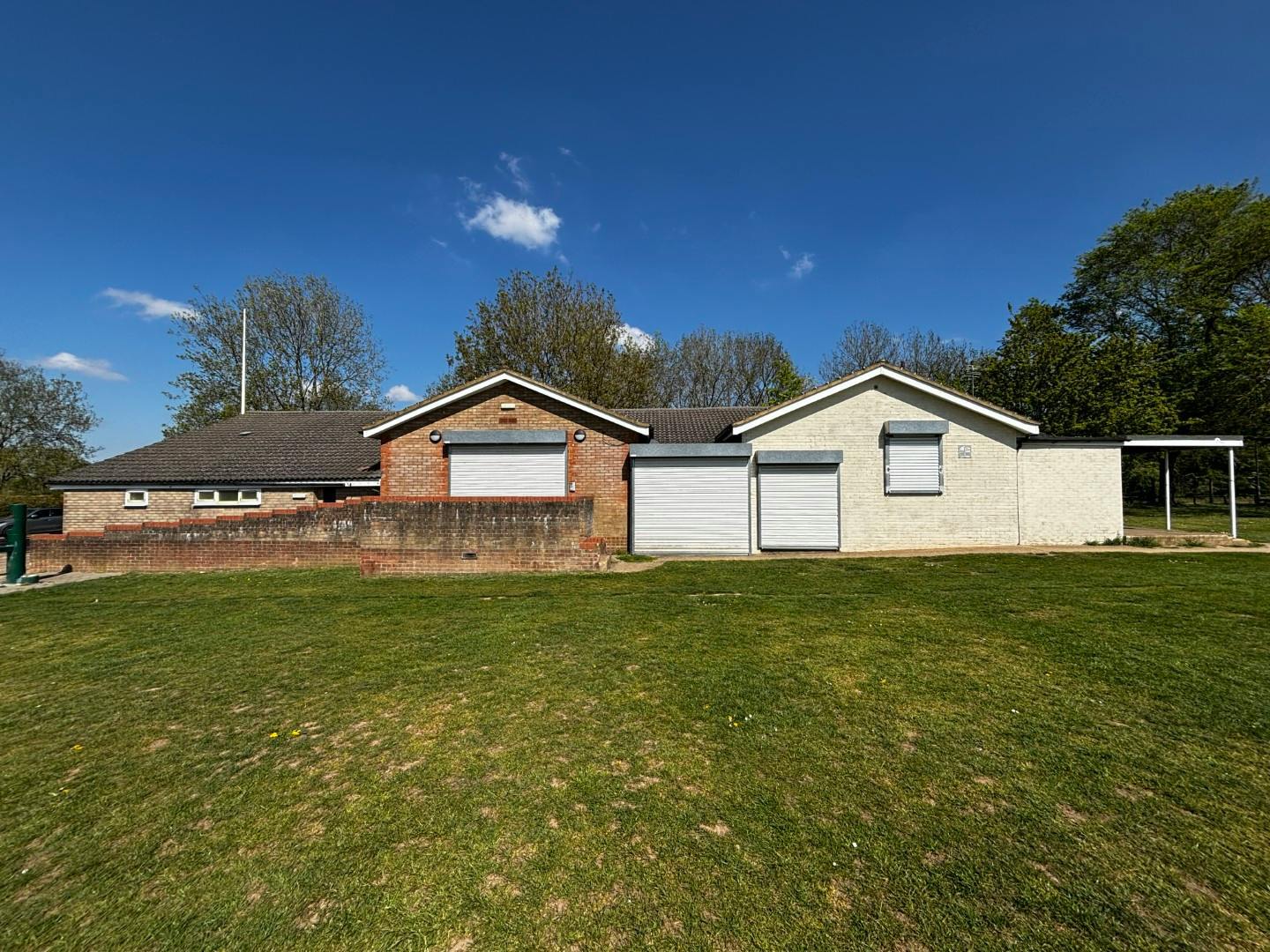 Toms Ln, Abbots Langley à louer Photo de l’immeuble– Image 1 sur 2
