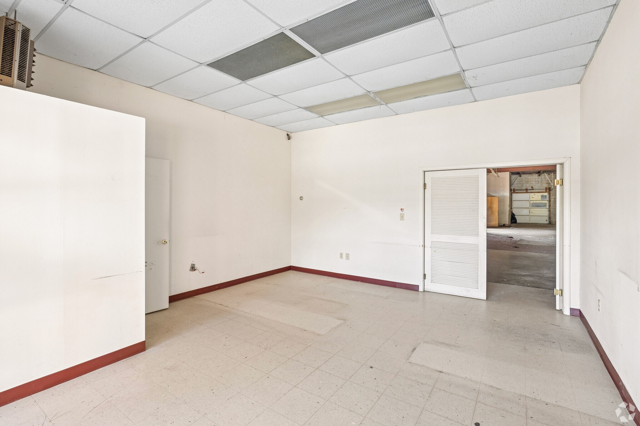 15700-15710 Jefferson Davis Hwy, Colonial Heights, VA à louer Photo intérieure– Image 1 sur 5