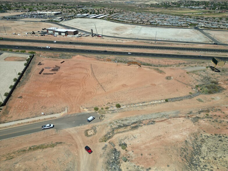 Desert Color Parkway, St George, UT à vendre - Photo de l’immeuble – Image 3 sur 6