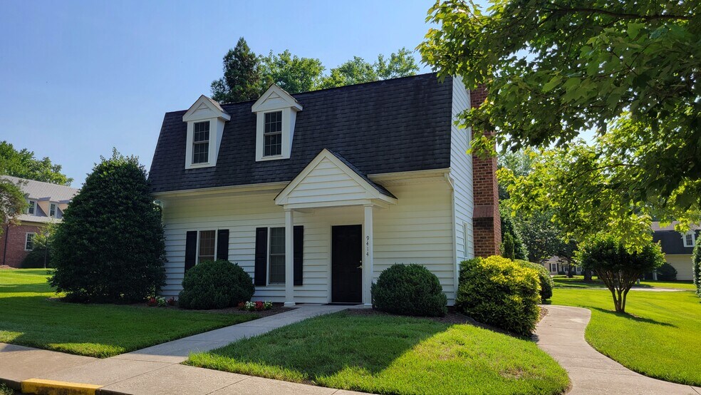 9414 Charter Crossing Dr, Mechanicsville, VA à louer - Photo de l’immeuble – Image 1 sur 10