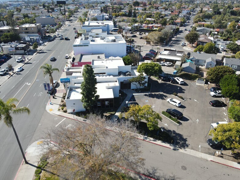 5998 El Cajon Blvd, San Diego, CA à vendre - Photo de l’immeuble – Image 3 sur 8