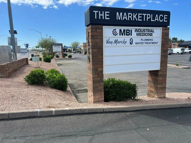 1440 S Country Club Dr, Mesa, AZ à louer - Photo de l’immeuble – Image 2 sur 9